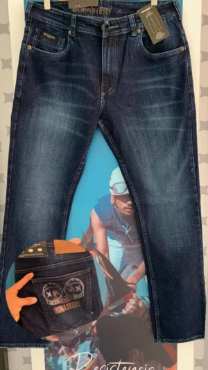 Jean Premium de alta calidad para hombre, corte moderno, color azul oscuro con bigotes y diseño sublimado en bolsillo trasero