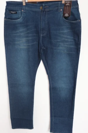 Jean Premium de alta calidad para hombre, corte moderno, color azul medio con bigotes y diseño sublimado en bolsillo trasero