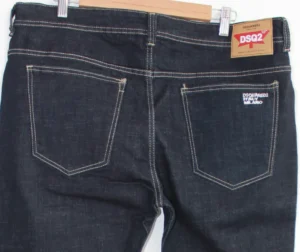 Jean Premium de alta calidad para hombre, corte moderno, color azul oscuro urbano con parche DSQ en pierna derecha, bordado en bolsillo trasero