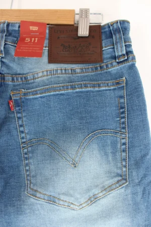 Jean Premium de alta calidad para hombre, corte moderno, color azul claro con desgastes