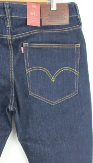 Jean Premium de alta calidad para hombre, corte moderno, color azul oscuro clásico, pines y botón contramarcado