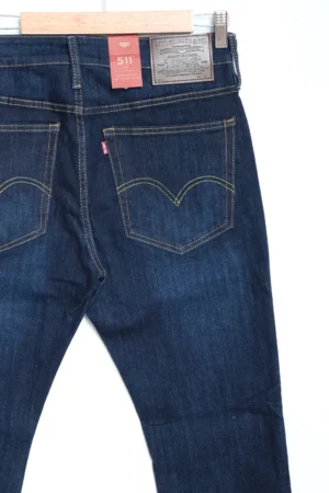 Jean Premium de alta calidad para hombre, corte moderno, color azul oscuro clásico con bigotes, pines y botón contramarcado